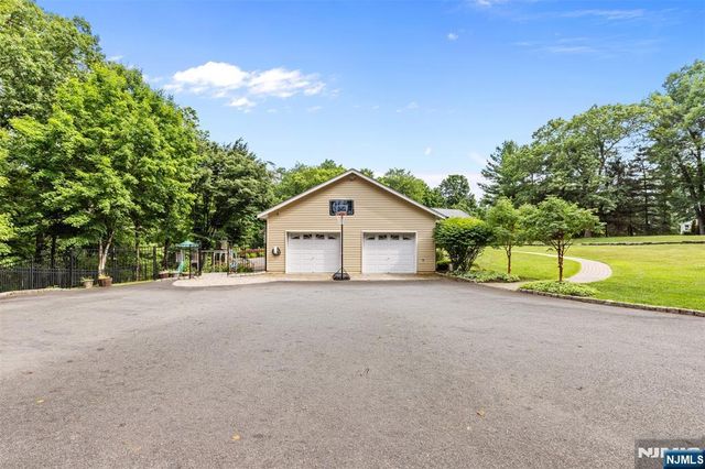 720 Berdan Avenue, Wayne, NJ 07470