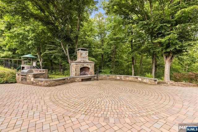 720 Berdan Avenue, Wayne, NJ 07470