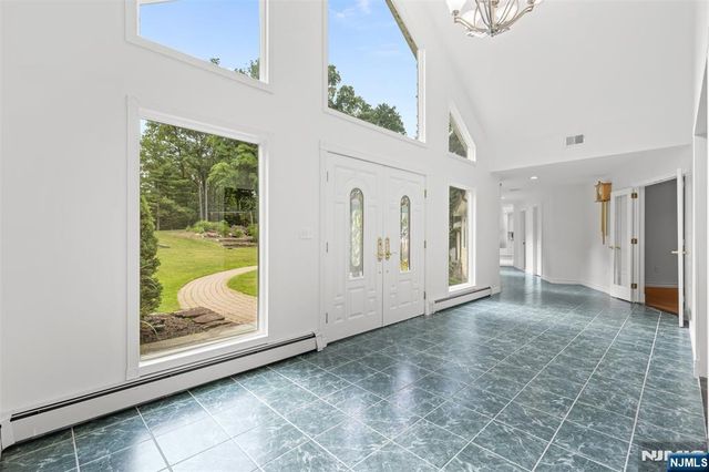 720 Berdan Avenue, Wayne, NJ 07470