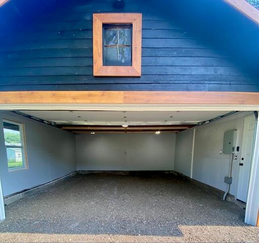 121 E Olds Street, Hartford City, MI 49057