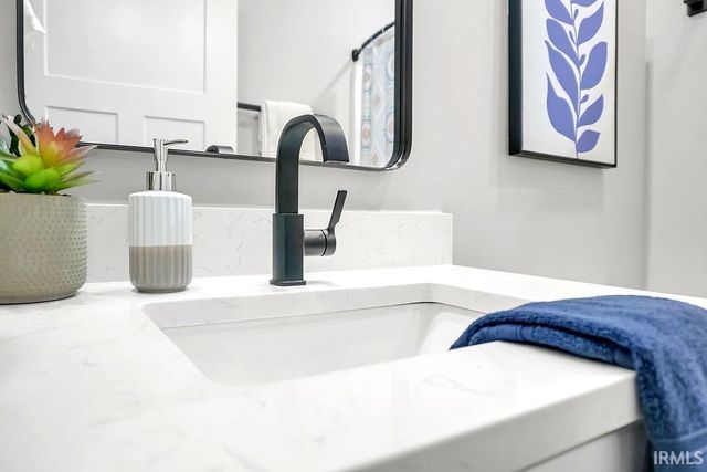 1112 N Woodburn Avenue, Bloomington, IN 47404