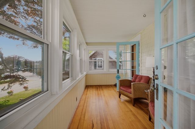 22 South Avenue, Tiverton, RI 02878