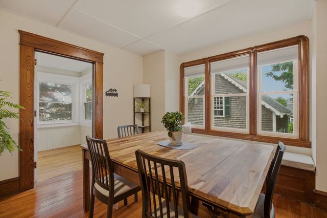 22 South Avenue, Tiverton, RI 02878