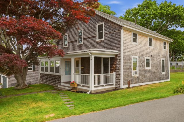 22 South Avenue, Tiverton, RI 02878