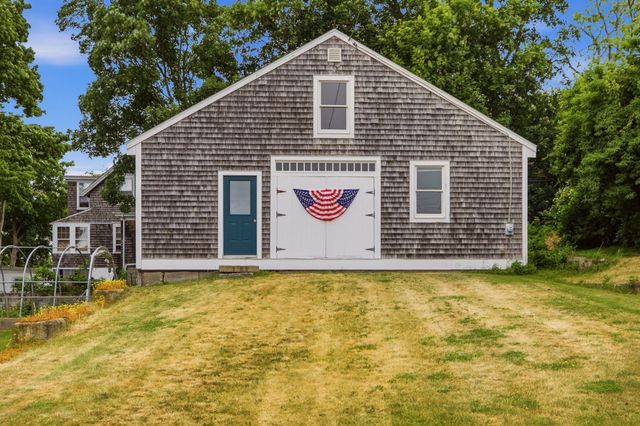 22 South Avenue, Tiverton, RI 02878