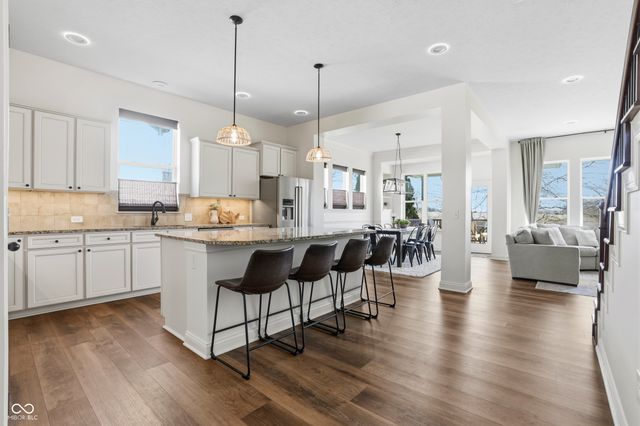 3895 Stonington Place, Zionsville, IN 46077