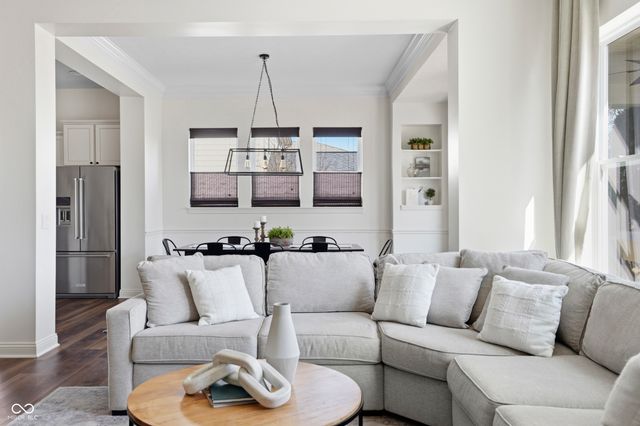 3895 Stonington Place, Zionsville, IN 46077