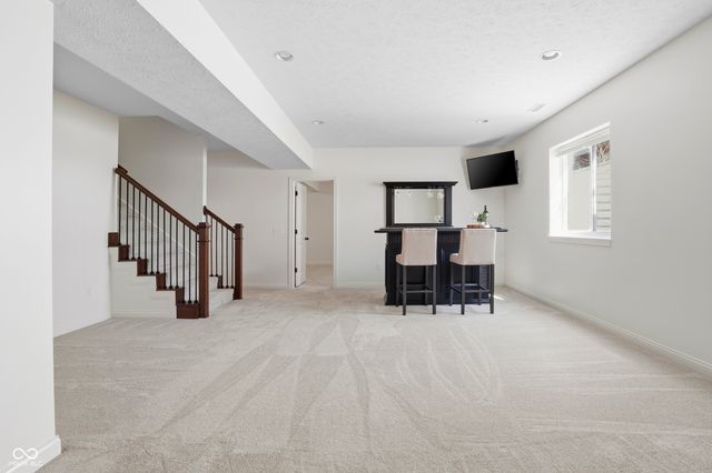 3895 Stonington Place, Zionsville, IN 46077