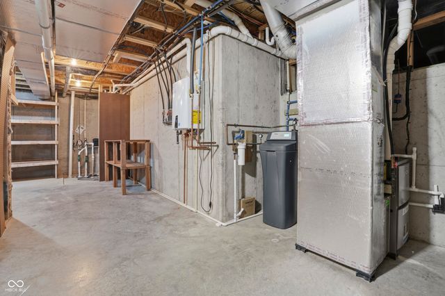 3895 Stonington Place, Zionsville, IN 46077