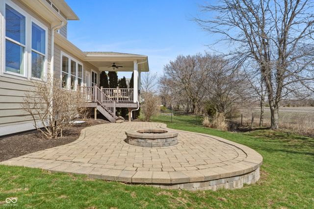 3895 Stonington Place, Zionsville, IN 46077