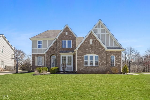 3895 Stonington Place, Zionsville, IN 46077