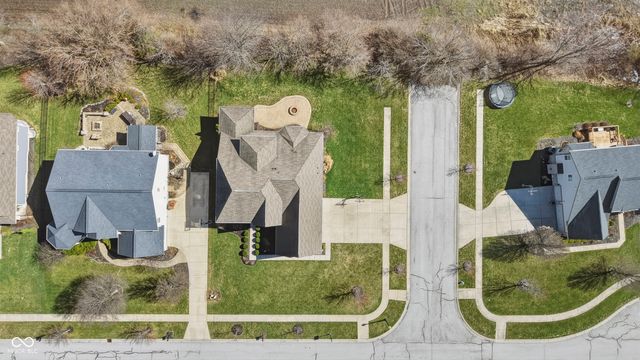 3895 Stonington Place, Zionsville, IN 46077