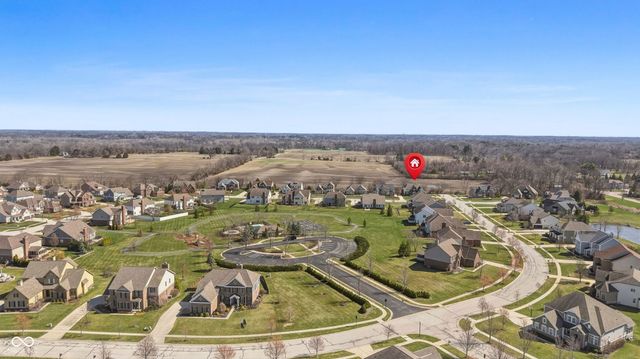 3895 Stonington Place, Zionsville, IN 46077