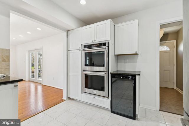 13140 MADONNA LN, Fairfax, VA 22033