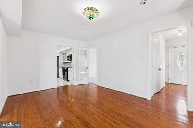 13140 MADONNA LN, Fairfax, VA 22033