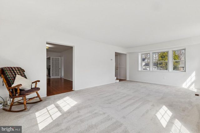 13140 MADONNA LN, Fairfax, VA 22033