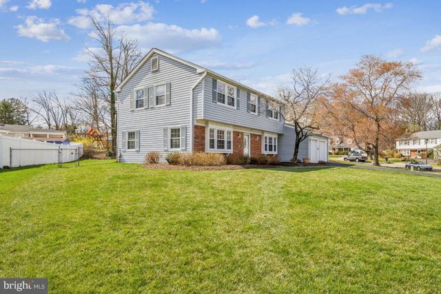 13140 MADONNA LN, Fairfax, VA 22033