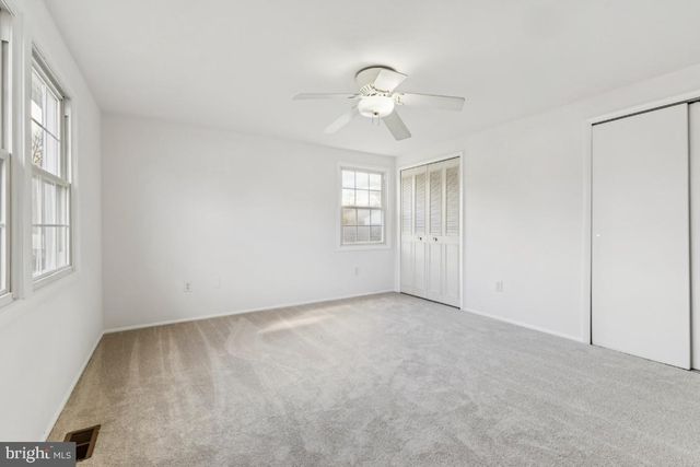 13140 MADONNA LN, Fairfax, VA 22033