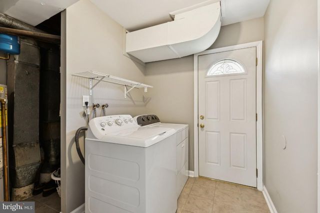 13140 MADONNA LN, Fairfax, VA 22033