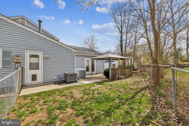 13140 MADONNA LN, Fairfax, VA 22033