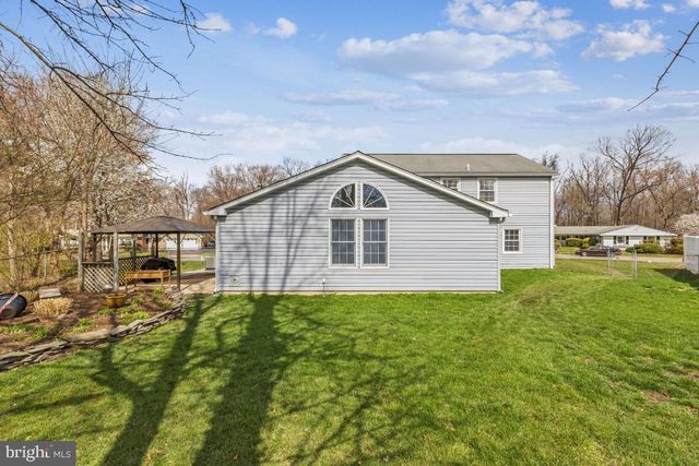 13140 MADONNA LN, Fairfax, VA 22033