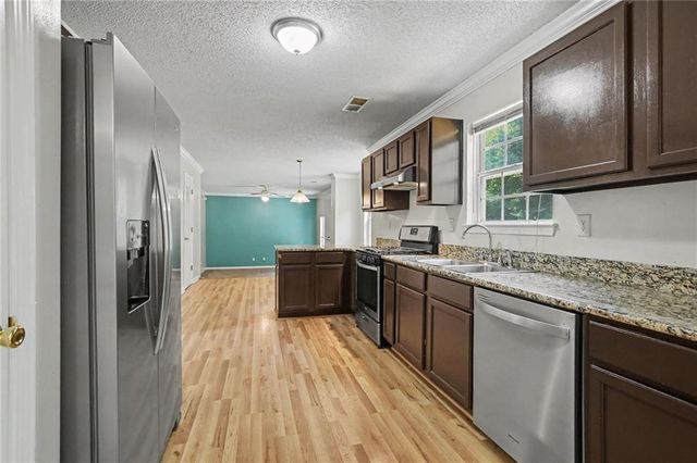 1930 Winding Crossing Trail, Fairburn, GA 30213
