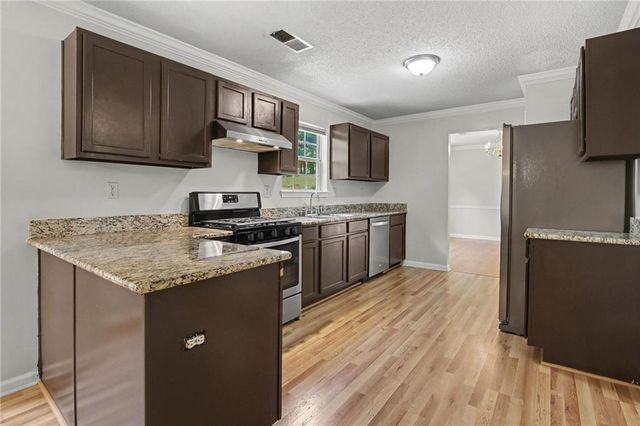 1930 Winding Crossing Trail, Fairburn, GA 30213
