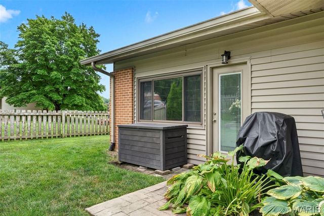 13203 Dartagnan Court, St Louis, MO 63141