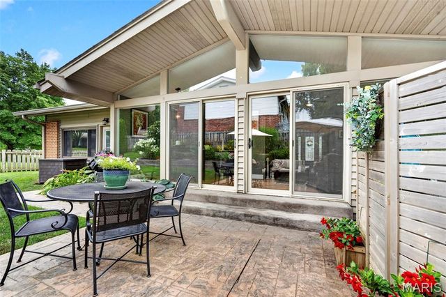 13203 Dartagnan Court, St Louis, MO 63141