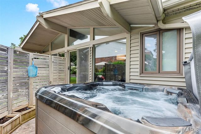 13203 Dartagnan Court, St Louis, MO 63141