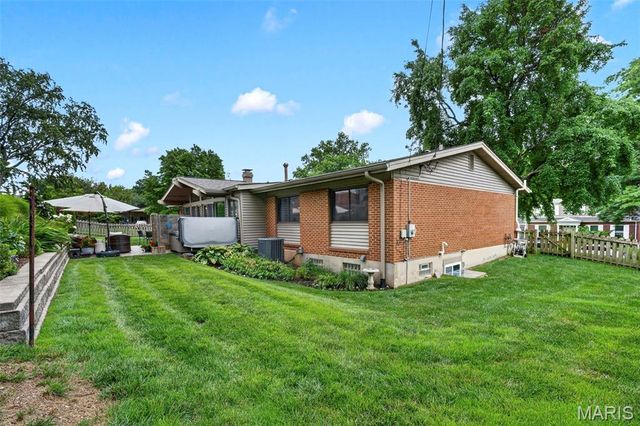 13203 Dartagnan Court, St Louis, MO 63141