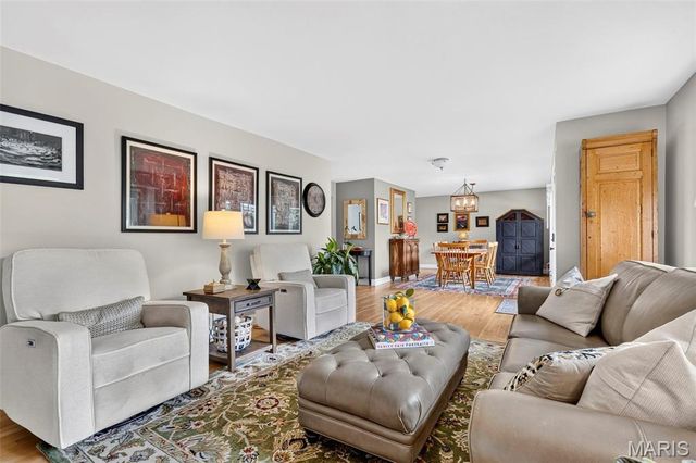 13203 Dartagnan Court, St Louis, MO 63141