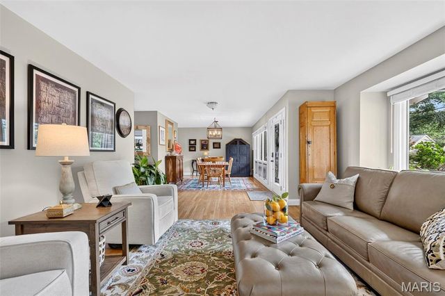 13203 Dartagnan Court, St Louis, MO 63141