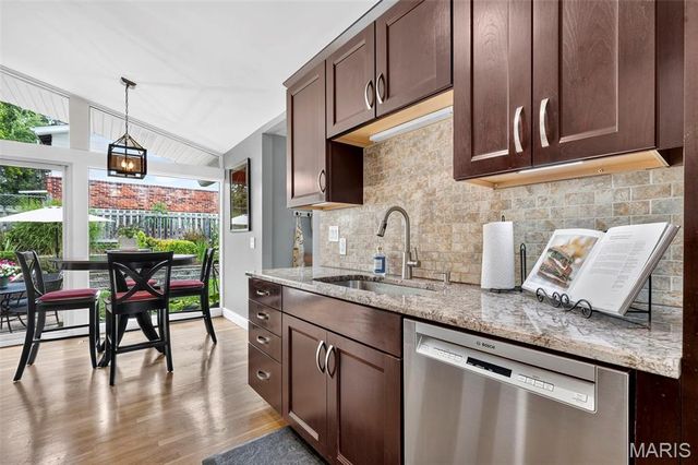 13203 Dartagnan Court, St Louis, MO 63141