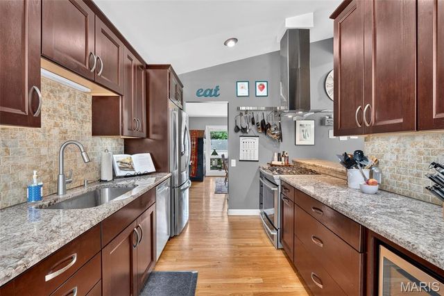13203 Dartagnan Court, St Louis, MO 63141