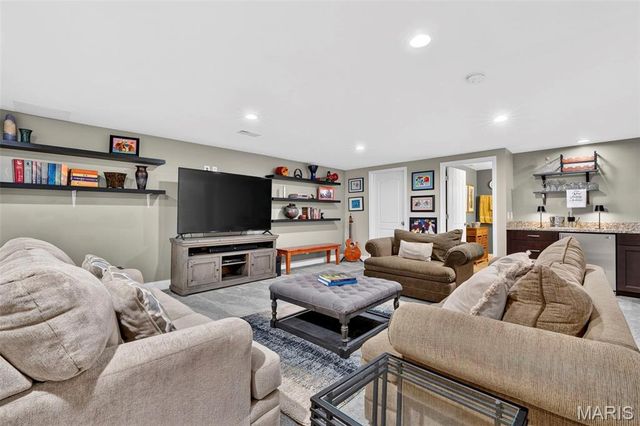13203 Dartagnan Court, St Louis, MO 63141