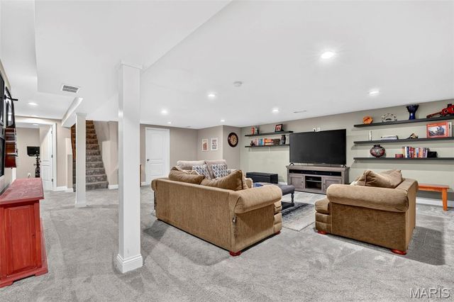 13203 Dartagnan Court, St Louis, MO 63141