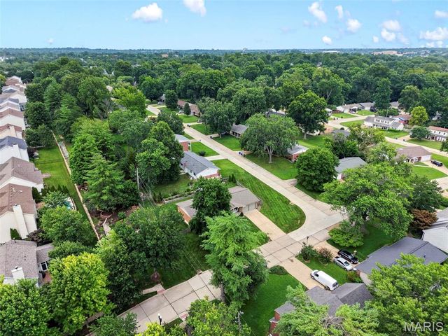 13203 Dartagnan Court, St Louis, MO 63141