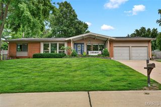 13203 Dartagnan Court, St Louis, MO 63141