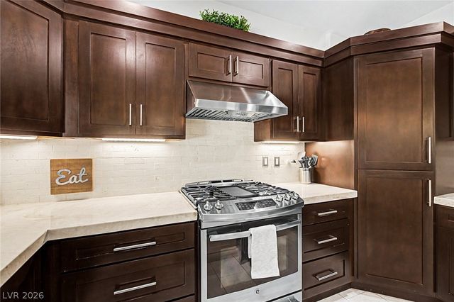 2025 Shining Feather Lane, Las Vegas, NV 89134