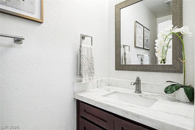 2025 Shining Feather Lane, Las Vegas, NV 89134