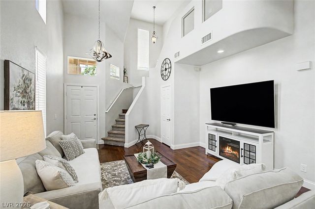 2025 Shining Feather Lane, Las Vegas, NV 89134