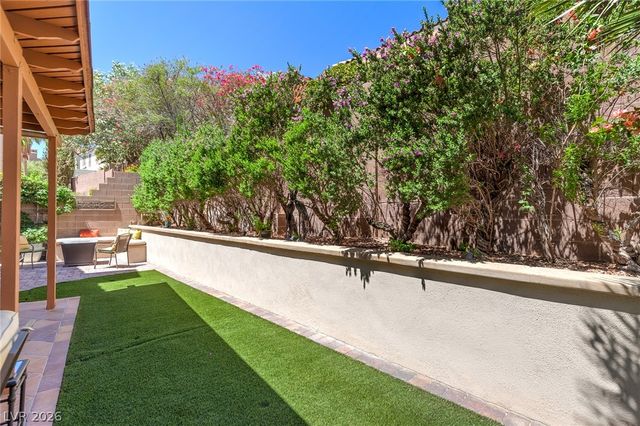 2025 Shining Feather Lane, Las Vegas, NV 89134
