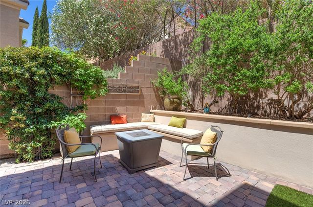 2025 Shining Feather Lane, Las Vegas, NV 89134