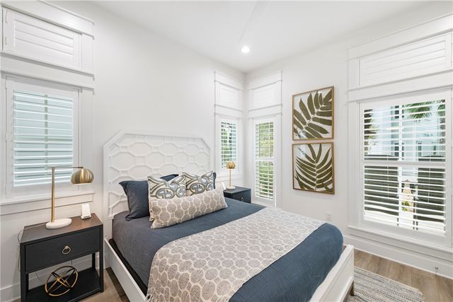 204 Round Road, Port Aransas, TX 78373