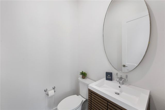 204 Round Road, Port Aransas, TX 78373