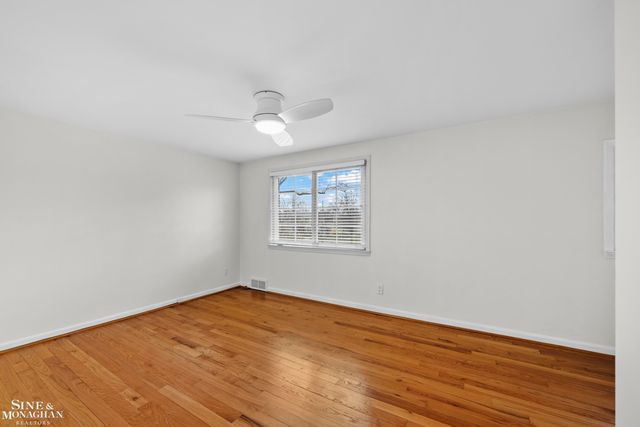 716 Graefield Court, Birmingham, MI 48009