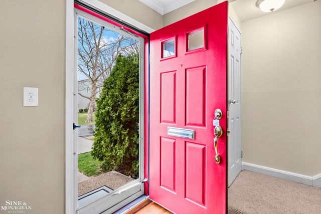 716 Graefield Court, Birmingham, MI 48009