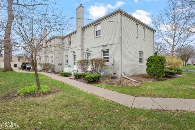 716 Graefield Court, Birmingham, MI 48009