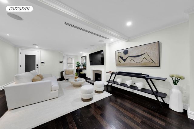 69 W 83RD Street, New York City, NY 10024